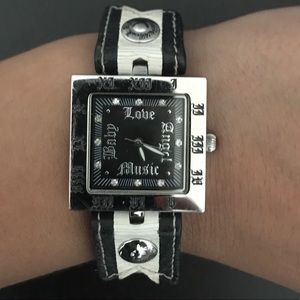 L.A.M.B Gwen Stefani Swiss 30m